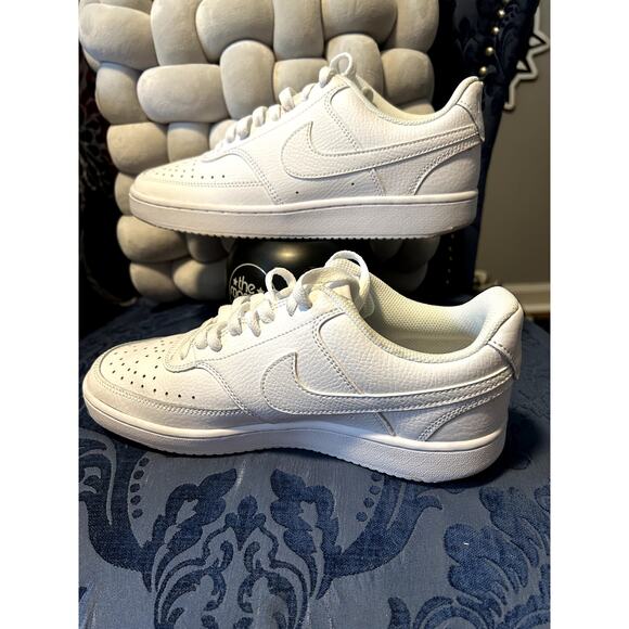 Nike Court Legacy Triple White Women Size 8.5 - Picture 2 of 6